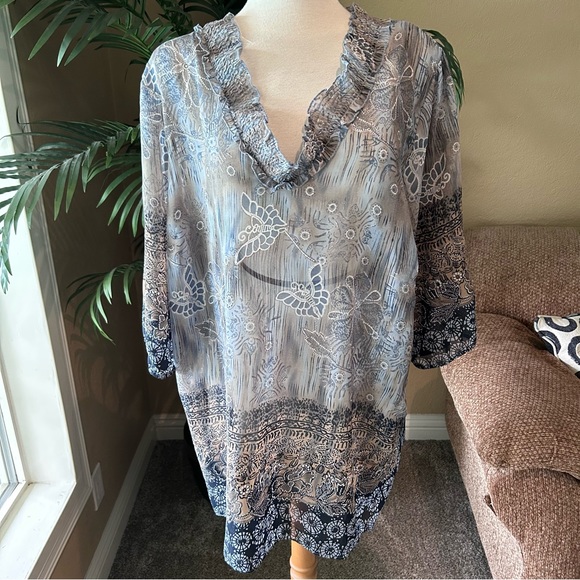 Maggie Barnes plus size semi sheer tunic top - Picture 3 of 5